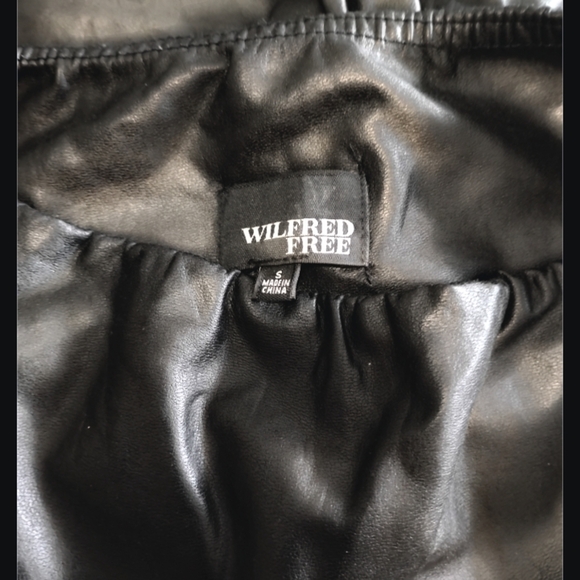 Wilfred Free | Aritzia | Size Small Black Faux Leather Leggings - Picture 7 of 7